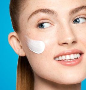 Dermalogica Clear Start in use - Lightweight formula